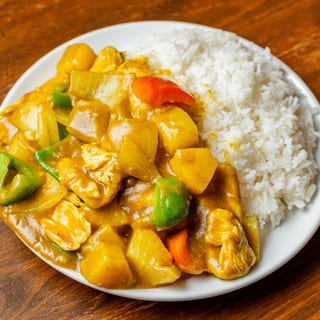 Curry Chicken Rice 咖喱鷄飯